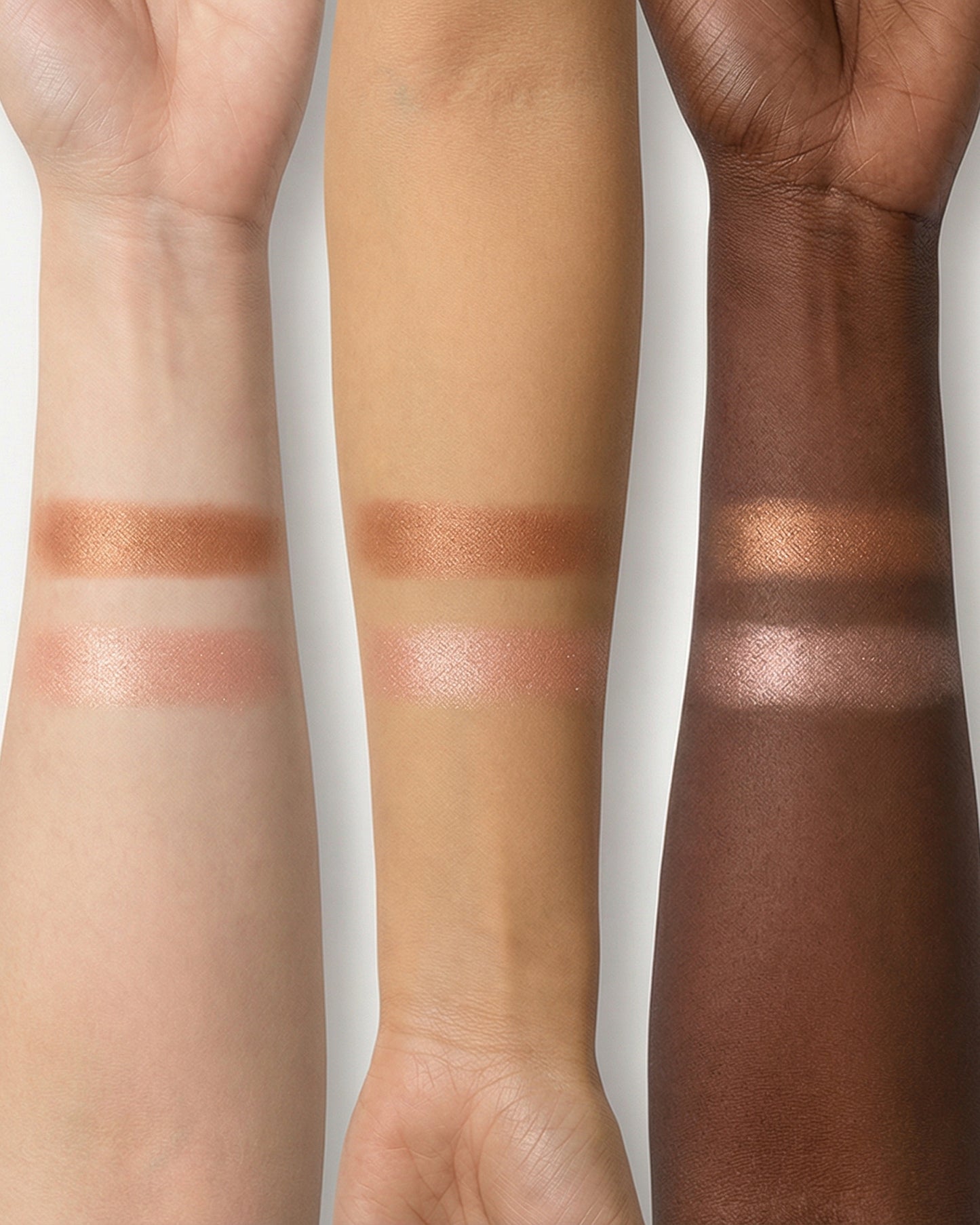 SHIMMERING HIGHLIGHTER